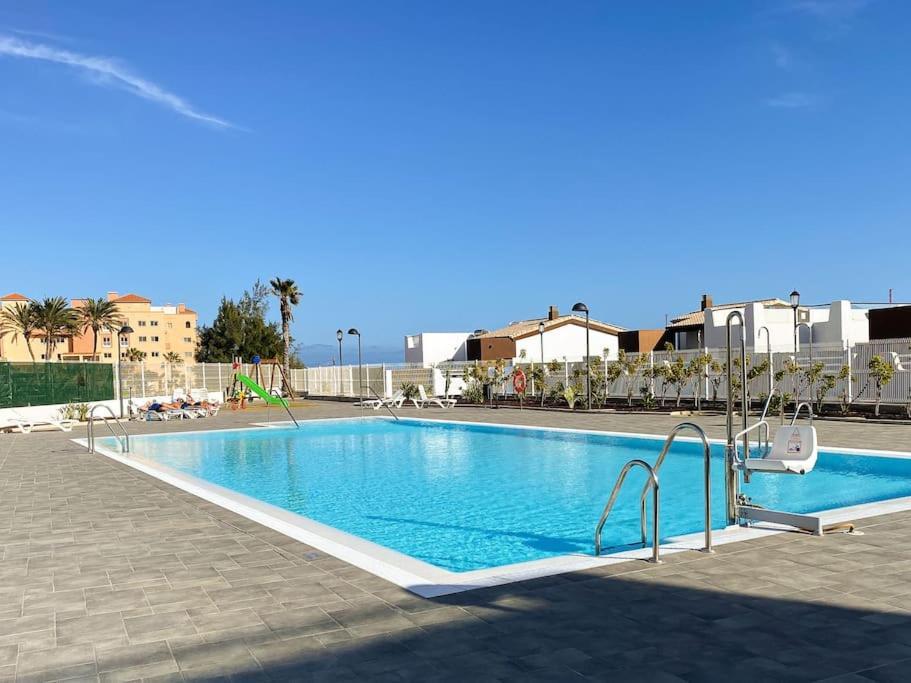 Sunny Luxury Apartment With Two Great Sunny - Level Terraces, Two Swimming Pools, In A New Complex Pueblo Majorero, Close To Fuerteventura Golf Club, Next To The Beach , Atlantico Shopping Mall And Casino In กาเลตาเดฟุสเต ภายนอก รูปภาพ