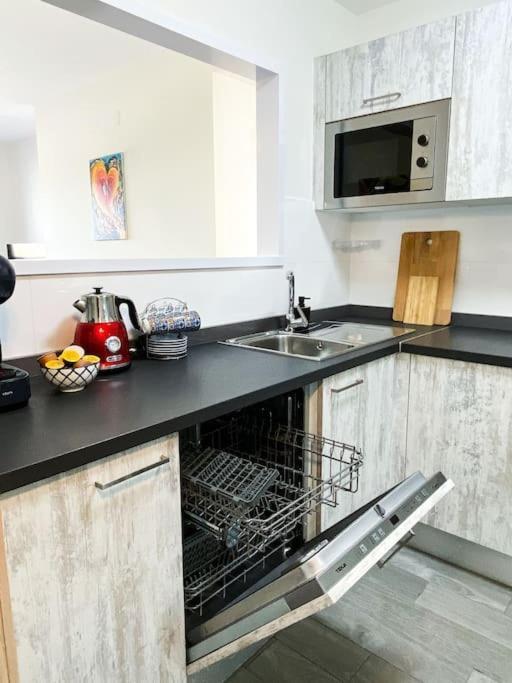 Sunny Luxury Apartment With Two Great Sunny - Level Terraces, Two Swimming Pools, In A New Complex Pueblo Majorero, Close To Fuerteventura Golf Club, Next To The Beach , Atlantico Shopping Mall And Casino In กาเลตาเดฟุสเต ภายนอก รูปภาพ
